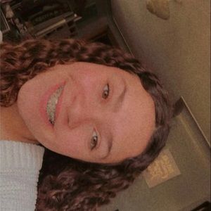 Meet your Posher, Alayna